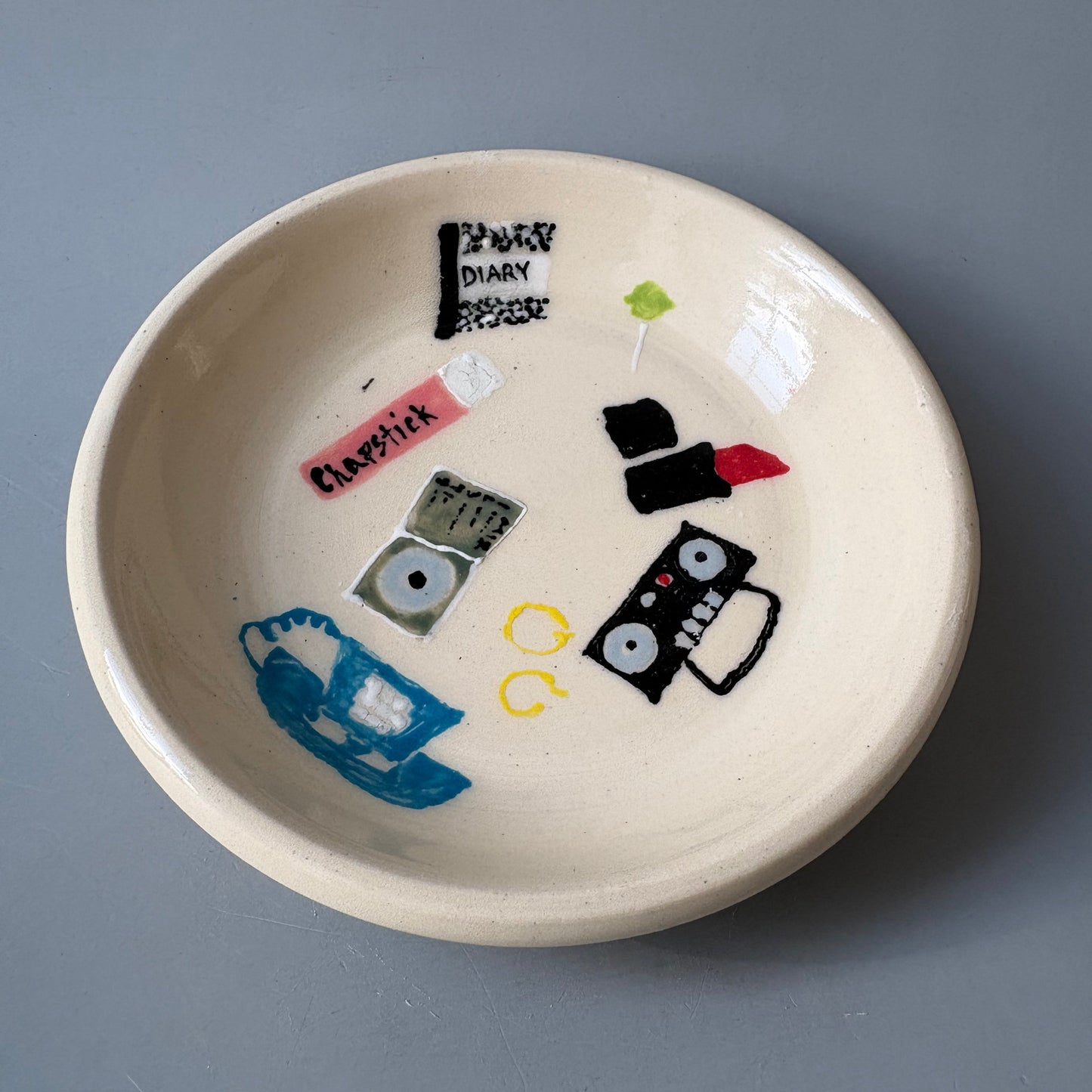 2000s Bedroom Dish