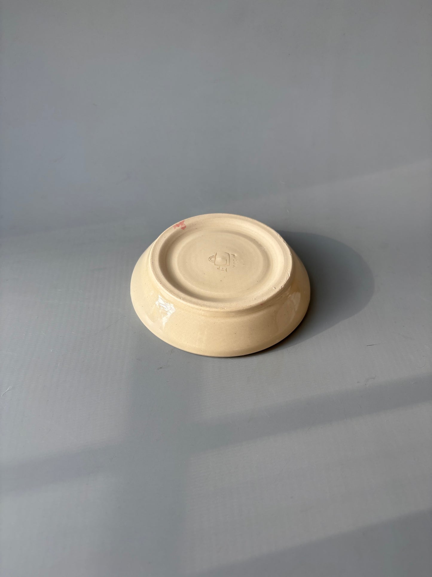 2000s Bedroom Dish