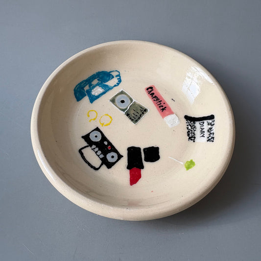 2000s Bedroom Dish