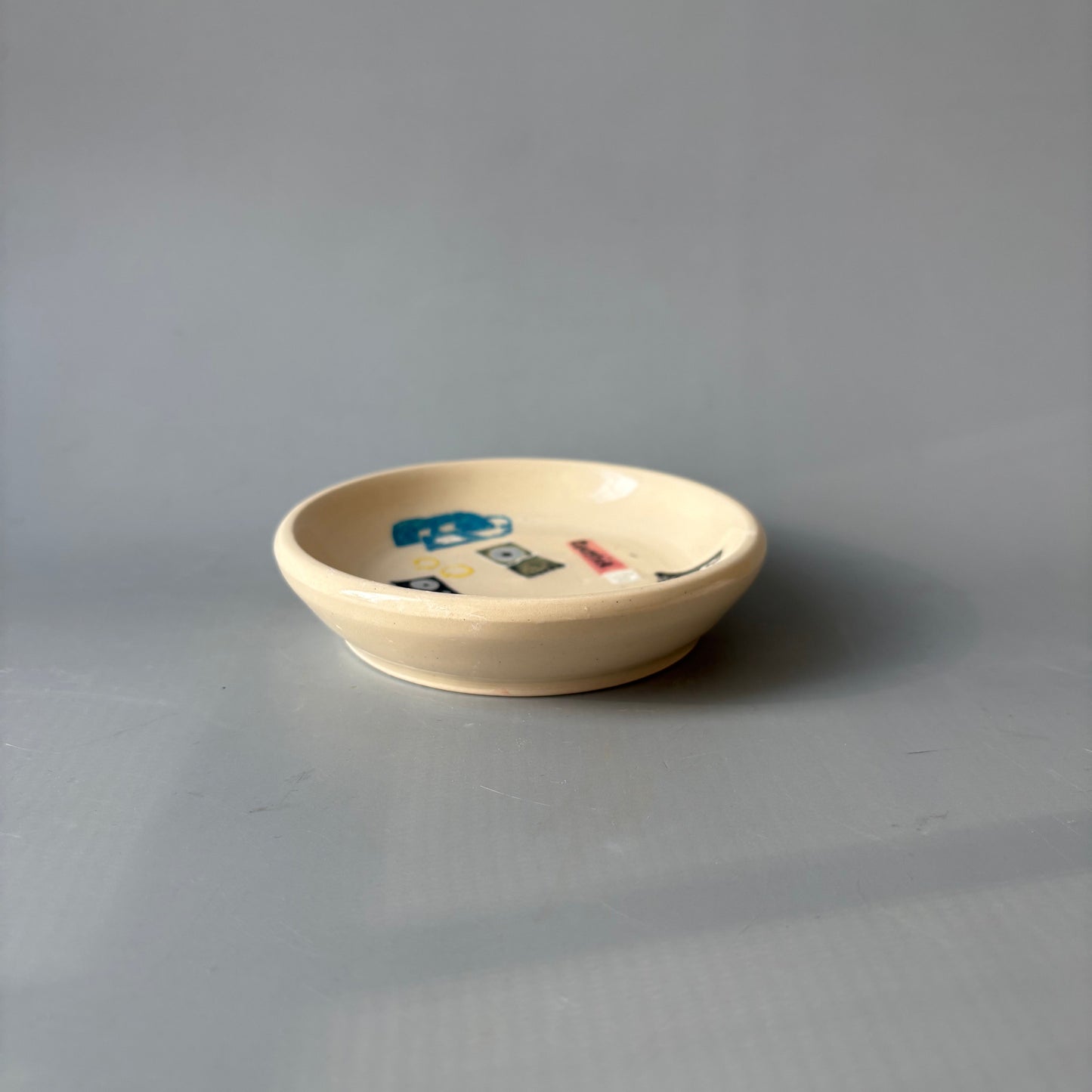 2000s Bedroom Dish